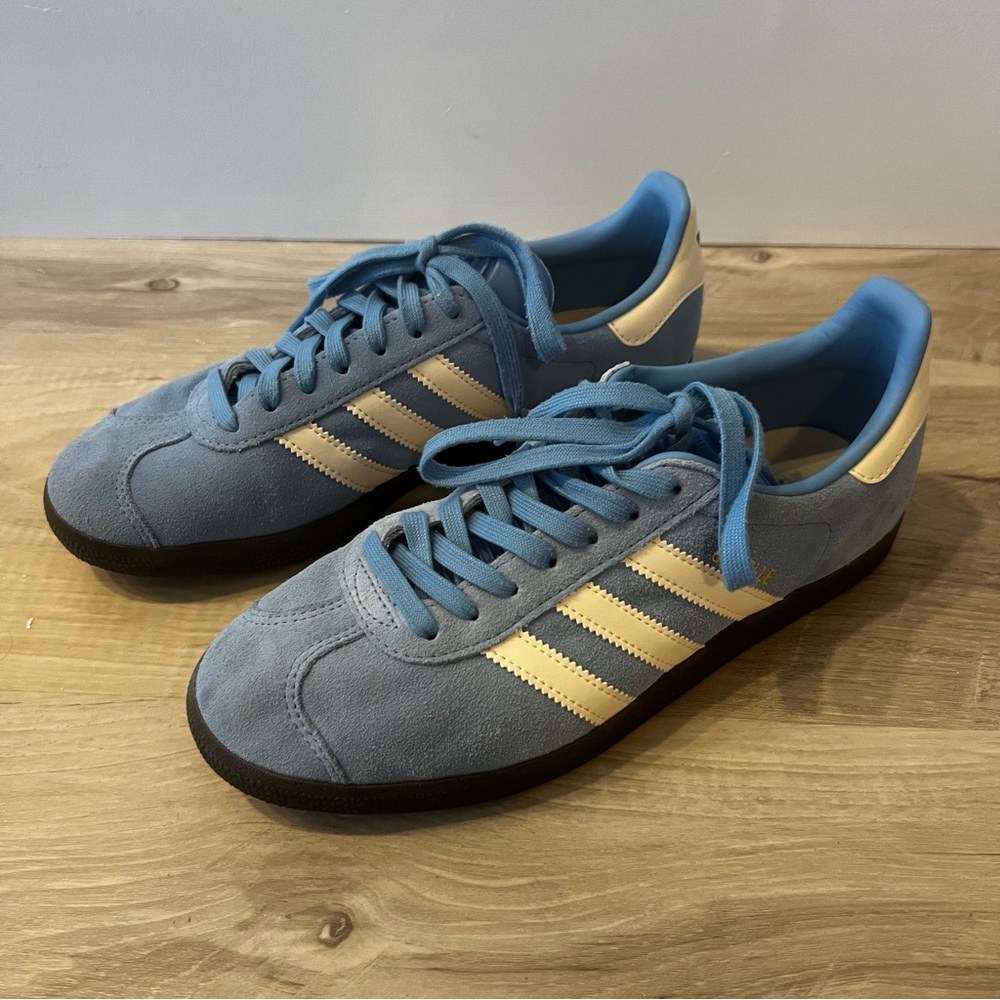Adidas Gazelle Men's Blue and White Sneakers - Picture 2 of 6